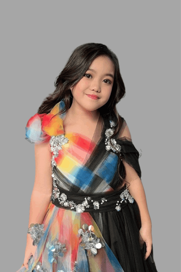 Taylor Louise - Dreamweaver The Musical - Cast