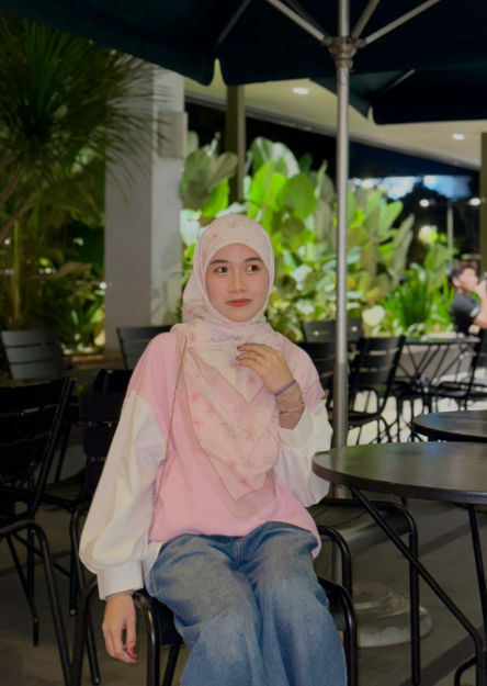 Hasmah bt Yamin "Samah" Dreamweaver - Cast